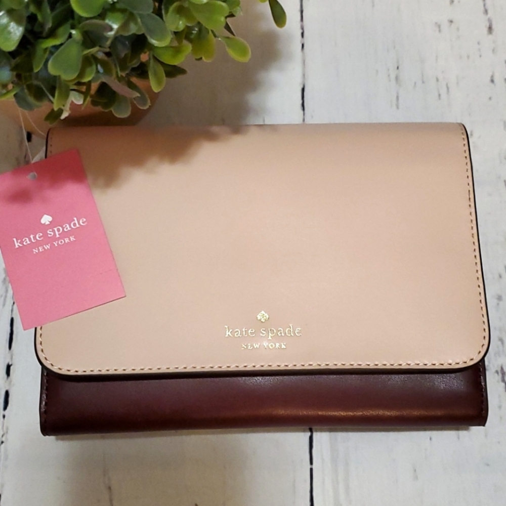 🌸KATE SPADE KERRI FLAP WALLET ON A STRING